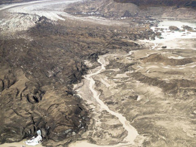 موسمیاتی تبدیلی سے دریا کا رخ بدل گیا