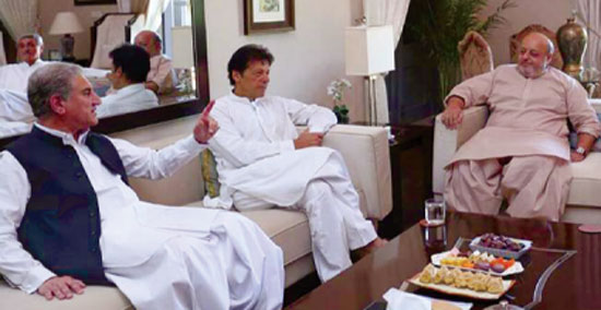 عمران خان نے کارکنوں کو جے آئی ٹی رپورٹ پر جشن منانے سے روک دیا