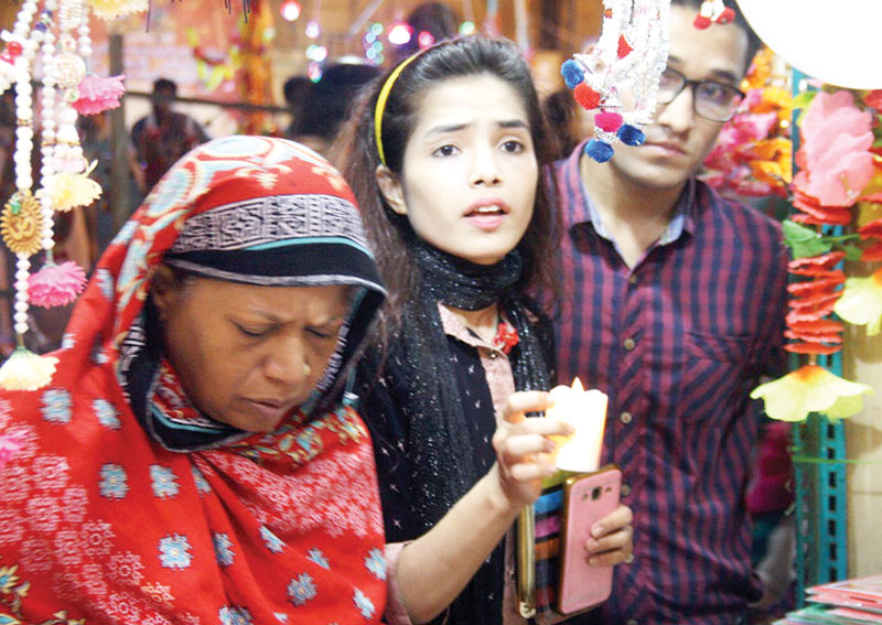 ہندو برادری اپنا مذہبی تہوار ’’دیوالی‘‘ آج بھر پور انداز میں منائے گی