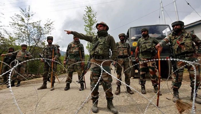 بھارت کا مقبوضہ کشمیر میں مزید 10 ہزار فوجی تعینات کرنے کا اعلان