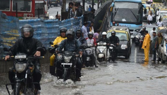 ممبئی بارشوں نے تباہی مچا دی ، 18افراد ہلاک