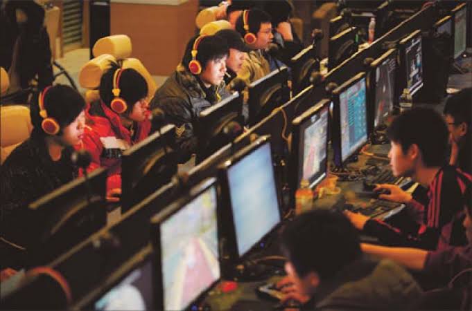چین میں بچوں کے ڈیڑھ گھنٹے سے زائد گیمز کھیلنے پر پابندی عائد