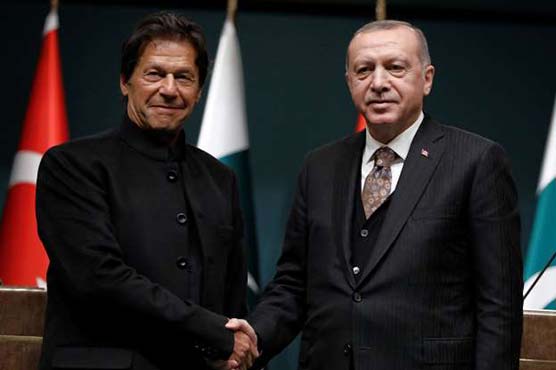ترک صدر کی طرف سے اپنی تعریف سن کر وزیراعظم عمران خان کا چہرہ کھل اٹھا