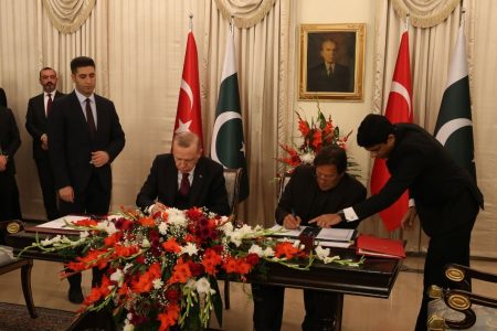 پاکستان ، ترکی میں باہمی تعاون کی مختلف مفاہمتی یادداشتوں پر دستخط