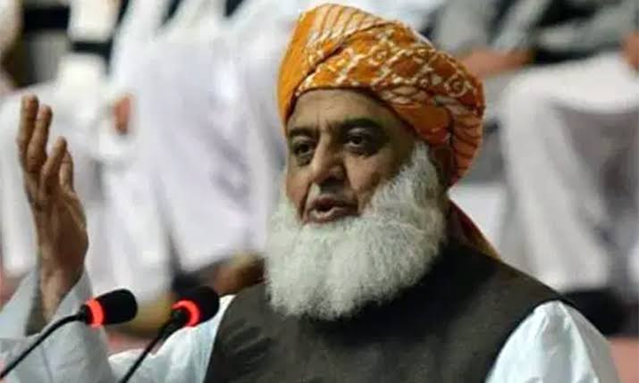 حکومت کی ناکام پالیسیوں کے خلاف ہر پاکستانی پر جہاد فرض ہے ،مولانا فضل الرحمان