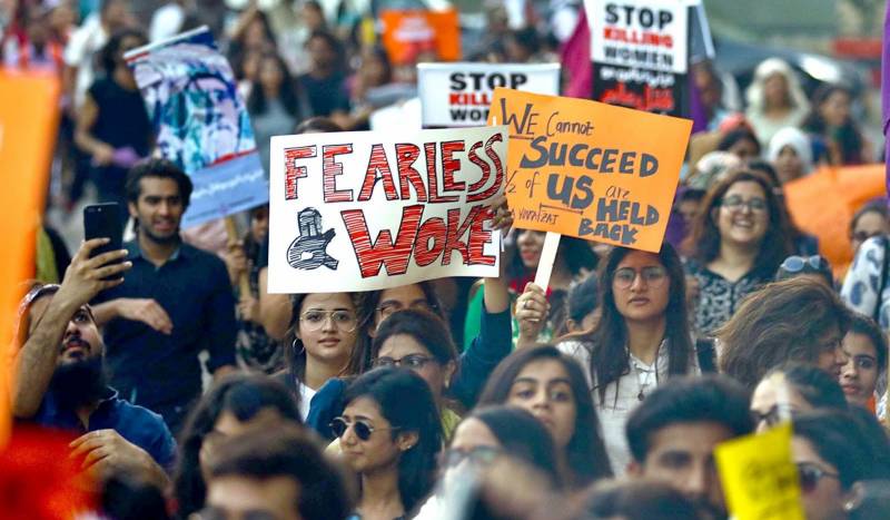 سندھ ہائی کورٹ ،خاتون کی عورت مارچ کے خلاف درخواست