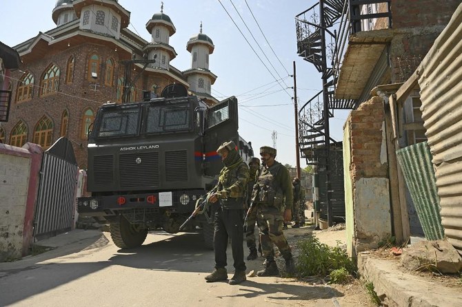 مقبوضہ کشمیربھارتی فوج کی مسجد میں گھس کر فائرنگ