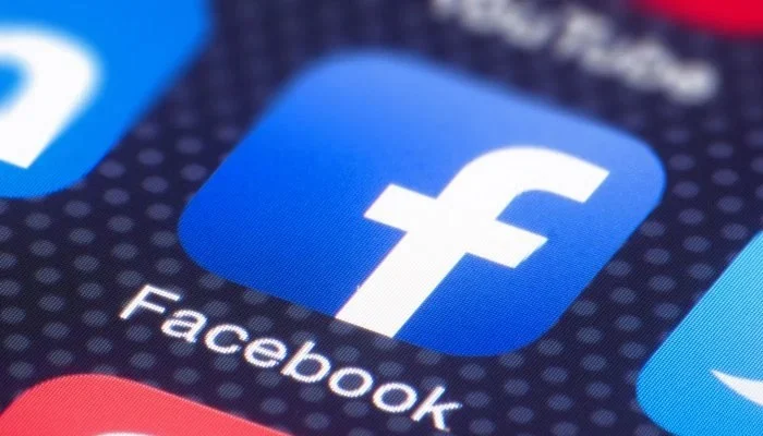 فیس بک پر سیاسی اشتہارات کی پابندی پر غور