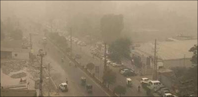 کراچی میں مون سون کی آمد، مٹی کا طوفان‘ بوندا باندی