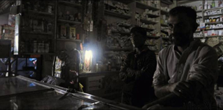کراچی ،لوڈشیڈنگ کا جن بے قابو، شہری رات بھر جاگتے رہے