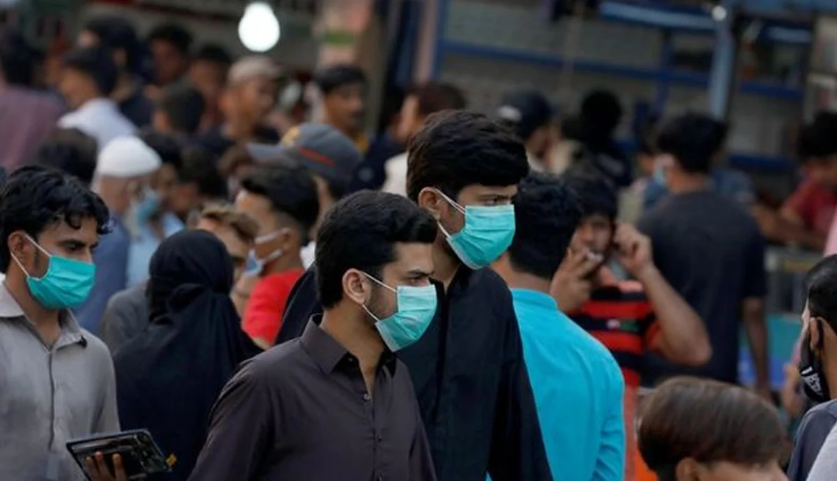 پاکستان میں کورونا وائرس میں کمی پر نیا کھیل