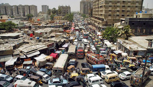 کراچی کے مختلف علاقوں میں بدترین ٹریفک جام