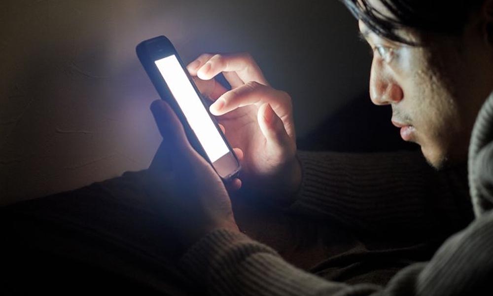 موبائل فون کی روشنی سے کینسر کا خطرہ