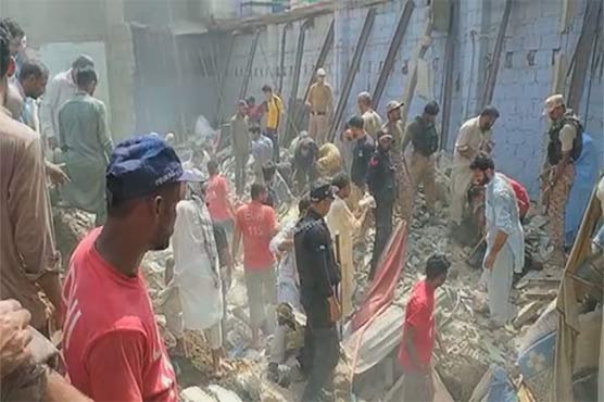 لیاری میں دومنزلہ عمارت گر گئی، 2 افراد جاں بحق12زخمی