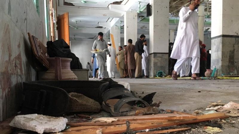 اجیت دوول کی دھمکی کے 24 گھنٹے بعد ، پشاور، مدرسے میں دھماکا ،8 افراد شہید ، 112 زخمی