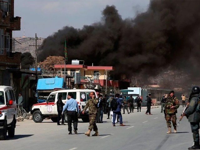 افغانستان میں پولیس سینٹر پر دہشت گردوں کا حملہ تین اہلکار ہلاک،33زخمی