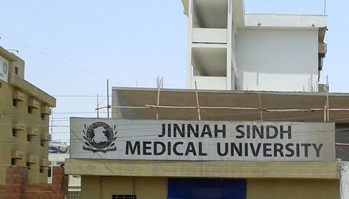 جناح سندھ میڈیکل یونیورسٹی وائس چانسلر ڈاکٹر طارق رفیع کا عہدہ چھوڑنے سے انکار