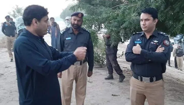سندھ پولیس کا کچے میں بڑا آپریشن بین الصوبائی گروہ کا سرغنہ سمیت 7 ڈاکو ہلاک