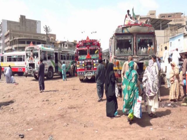کراچی میں سرکاری سطح پر بس ٹرمینل کا قیام کھٹائی میں پڑگیا