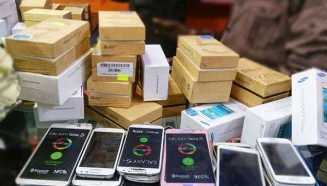 4 ماہ میں 92 ارب 76کروڑ روپے کے موبائل فونز درآمد
