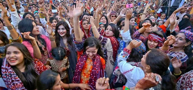 حیدرآباد میں سندھ کی ثقافت کا دن عید کی طرح منایا گیا