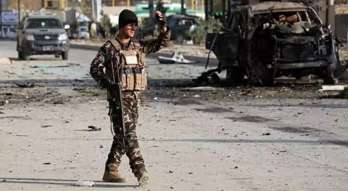افغان صوبے بغلان اور نیمروز میں طالبان کا حملہ 8 سیکیورٹی اہلکار ہلاک