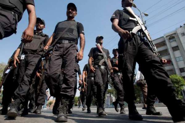 کراچی میں دہشت گردی کی بڑی کارروائی کا خدشہ، پولیس ہائی الرٹ