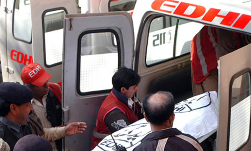 نواب شاہ، تیز رفتار مسافر کوچ الٹنے سے3مسافر جاں بحق 30سے زائد زخمی