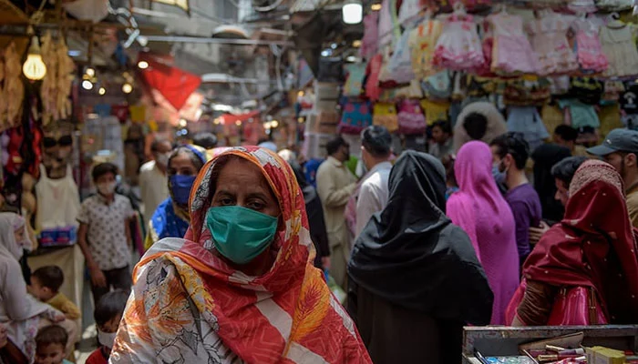 کراچی کے تاجروں کا 8 بجے دکانیں بند نہ کرنے کا اعلان