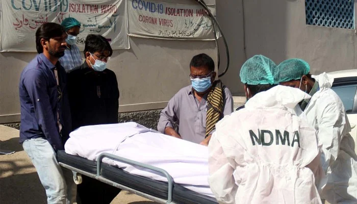 پاکستان میں کوروناسے اموات 17 ہزار سے تجاوز