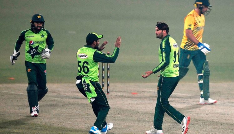پاکستان نے جنوبی افریقا کو3 وکٹوں سے شکست دیدی