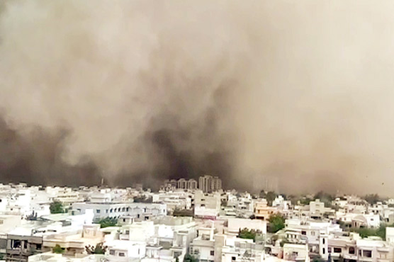 کراچی میں15منٹ کی بارش اورآندھی نے تباہی مچادی