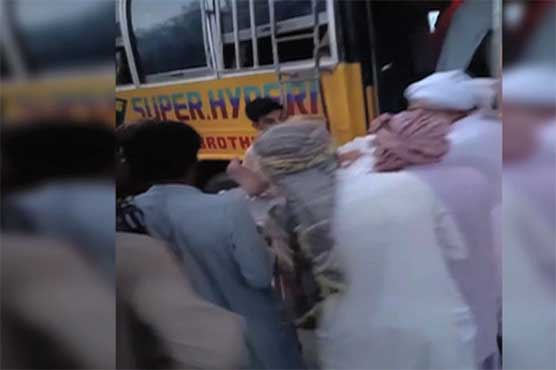 خضدارسے شہزادکوٹ جاتے ہوئے زائرین کی بس کھائی میں جاگری، 23افراد جاں بحق