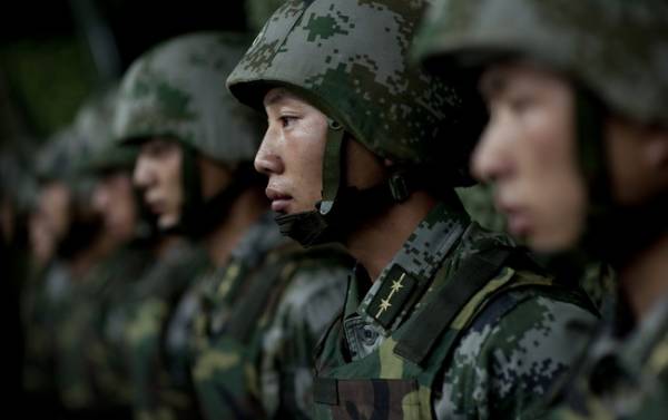 چین کیساتھ سرحد پر مزید 50 ہزار فوجی تعینات کر دیئے