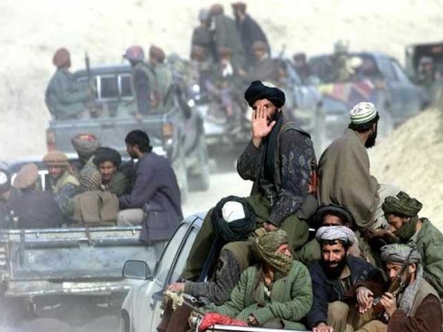 افغان طالبان کا بدخشاں کے متعدد اضلاع پر قبضہ، افغان فوجی تاجکستان فرار