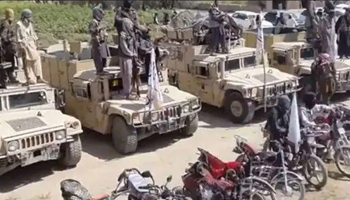 طالبان نے امریکی فوج کی 700 گاڑیوں، گولہ بارود پر قبضہ کرلیا