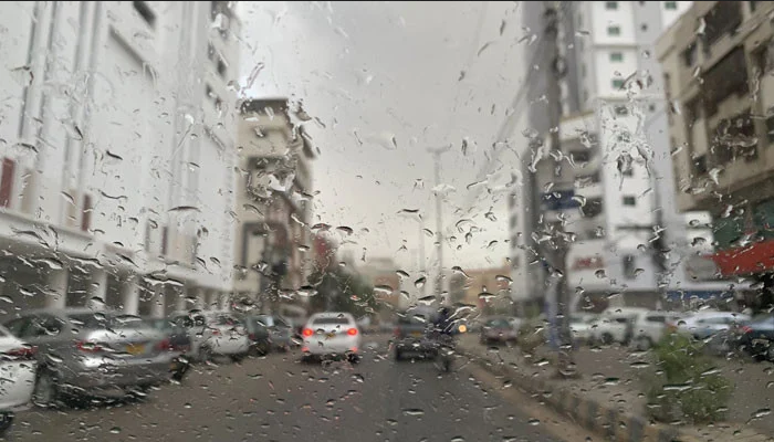 کراچی ،مون سون پہلی چند منٹ کی بارش ،بجلی کے 70فیصدفیڈرٹرپ