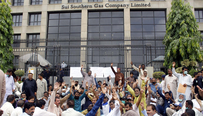 سوئی سدرن گیس کمپنی سے نکالے گئے ملازمین کی بڑے احتجاج کی تیاریاں
