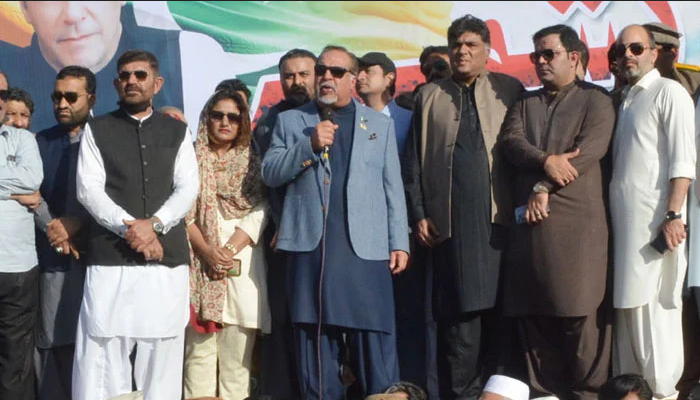 گورنر سندھ عمران اسماعیل کی یوم یکجہتی کشمیر ریلی میں شرکت