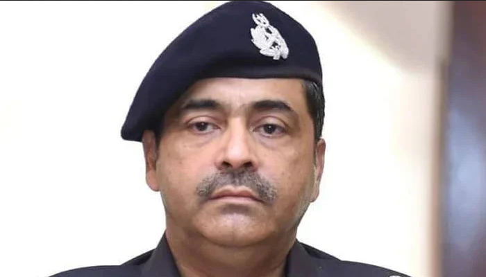 ایس بی سی اے پرچھاپہ ،کراچی پولیس چیف عمران یعقوب کولے ڈوبا