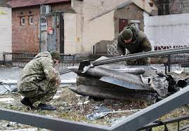 یوکرین پر روسی حملہ : 40 فوجیوں سمیت 50 افراد ہلاک،مارشل لا نافذ