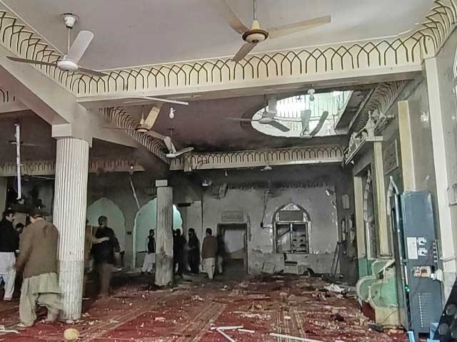 پشاور،مسجدمیں خودکش دھماکا57نمازی شہید194زخمی