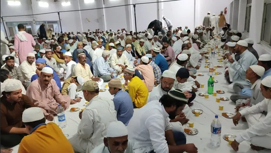 بھارت ،مسلمانوں کی افطارپارٹیاں بھی جنونی ہندوئوں کے نشانے پر