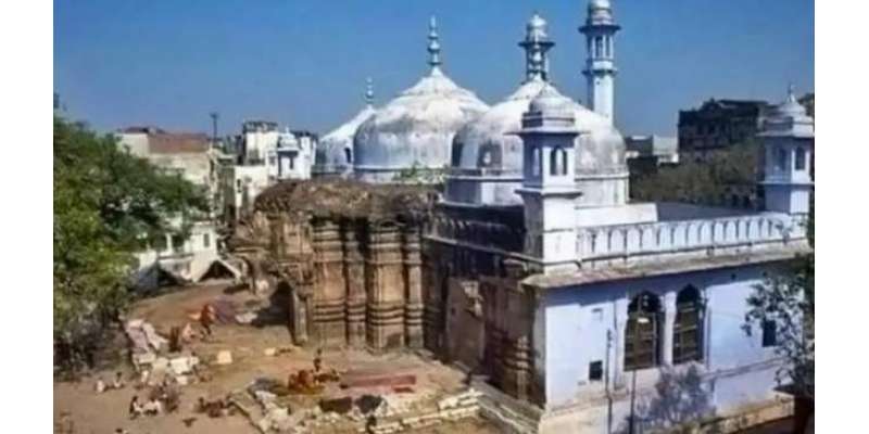 بھارت میں انتہاپسندوں نے مسجد کو آگ لگا دی،درگاہ کے سامنے مورتی نصب