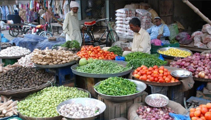 بارشوں سے فصلوں کو نقصان، کراچی میں سبزی کی قیمتیں آسمان پر جاپہنچیں