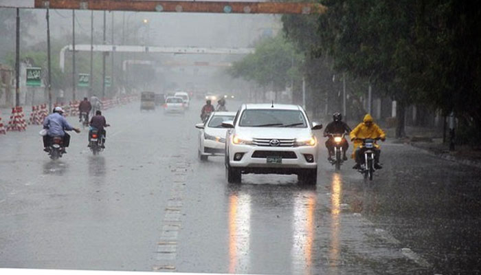 کراچی میں ہلکی اور تیز بارش کا سلسلہ جاری سندھ میں ایک دن میں 32اموات