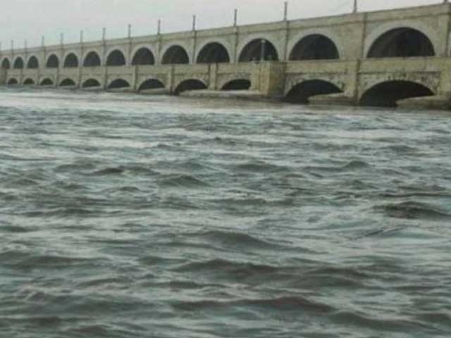 دریائے سندھ میں اونچے درجے کا سیلاب، وارننگ جاری