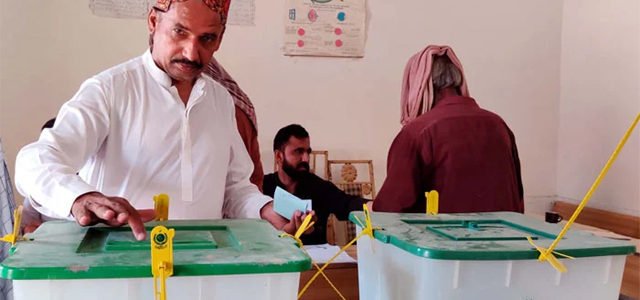 کراچی میں بلدیاتی انتخابات 28اگست کوکرانے کافیصلہ حیدرآباد،ملیرڈویژن میں ملتوی