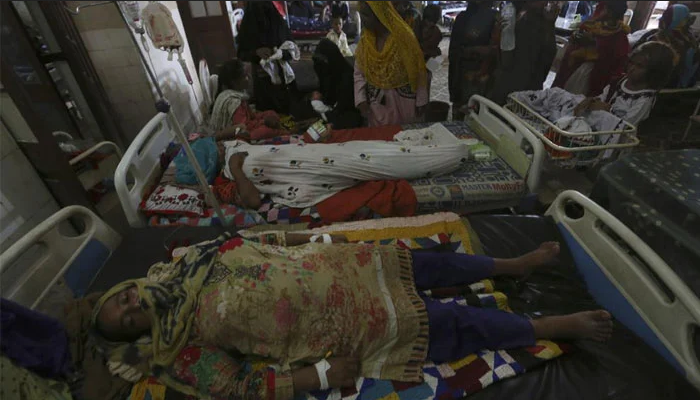سیلاب کی تباہ کاریاں سندھ میں وبائی امراض پھوٹ پڑے، 5 لاکھ افراد متاثر