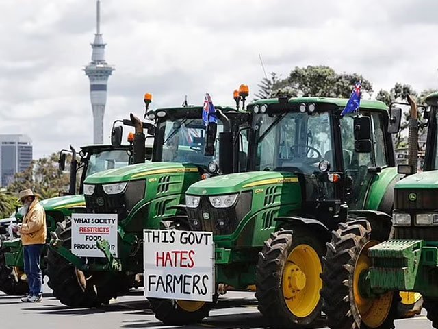 نیوزی لینڈ میں مویشیوں کی ڈکار اور ریح خارج کرنے پر ٹیکس کے خلاف احتجاج